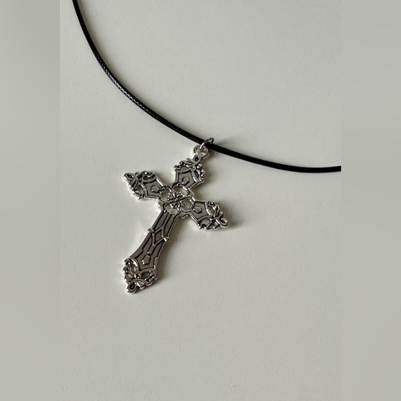 Gothic Cross Necklace Choker Vintage Pendant Unisex Women Men Punk Gothic Retro - Picture 4 of 4